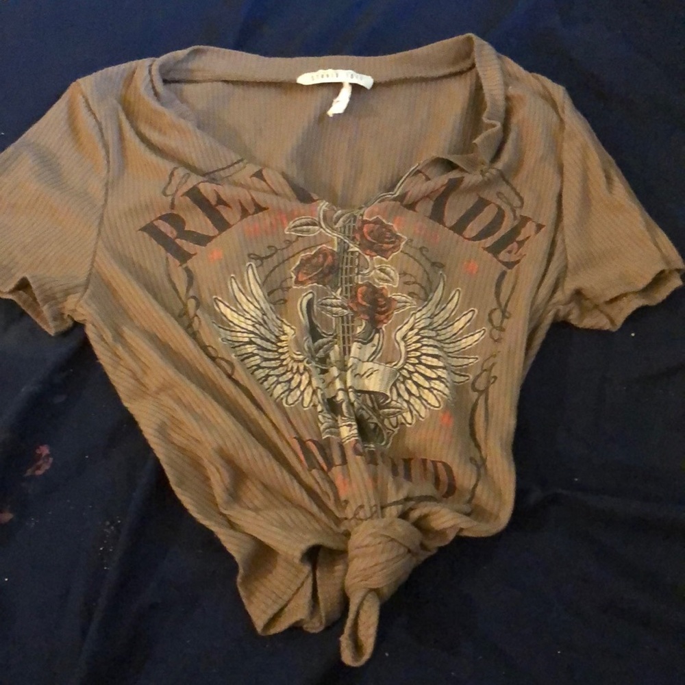 croped punk shirt